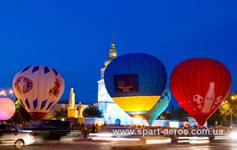 Парад воздушных шаров Михайловская площадь Киев